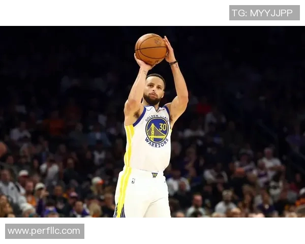 勇士队险胜雷霆队，库里三分绝杀带来胜利！