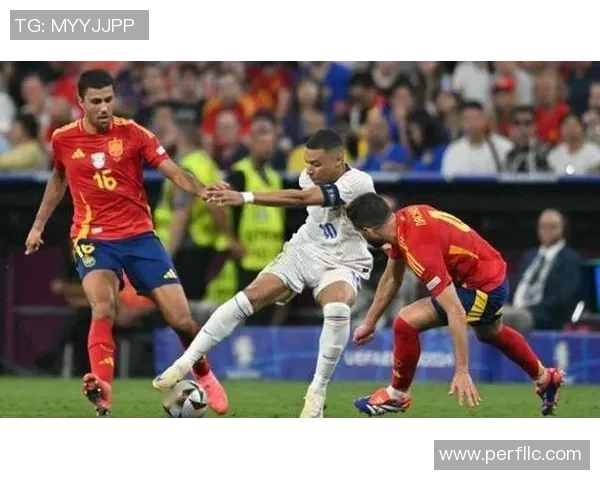 姆巴佩领衔进攻！亚马尔迎来热火朝天的表现