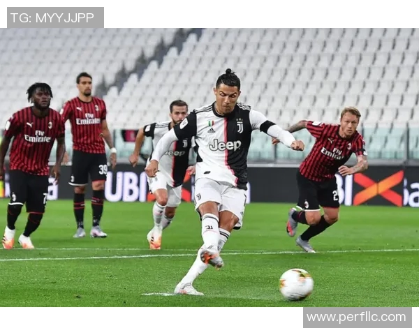 尤文图斯击败AC米兰，C罗梅开二度助球队夺得胜利